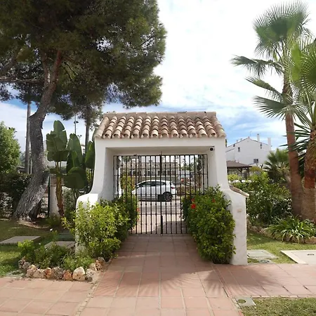 5 Leo * Estepona